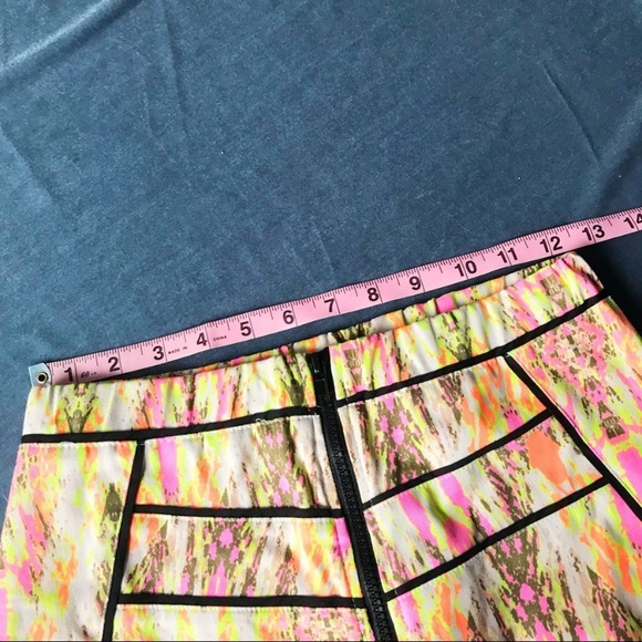 HP Fluorescent Tribal Mini Skirt - Picture 7 of 8